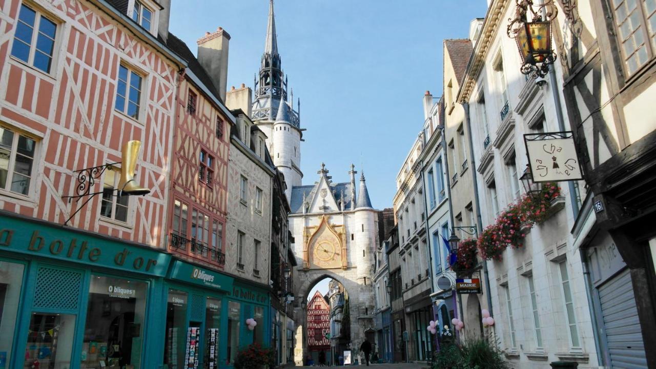 Charme Plein Coeur Auxerre - Parking Prive公寓 外观 照片